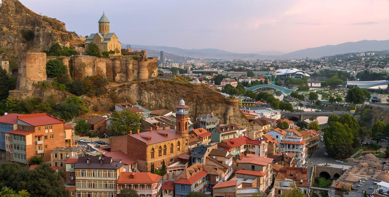 استمتع بالتراث والثقافة في العواصم الجورجية استمتع بالتراث والثقافة في العواصم الجورجية