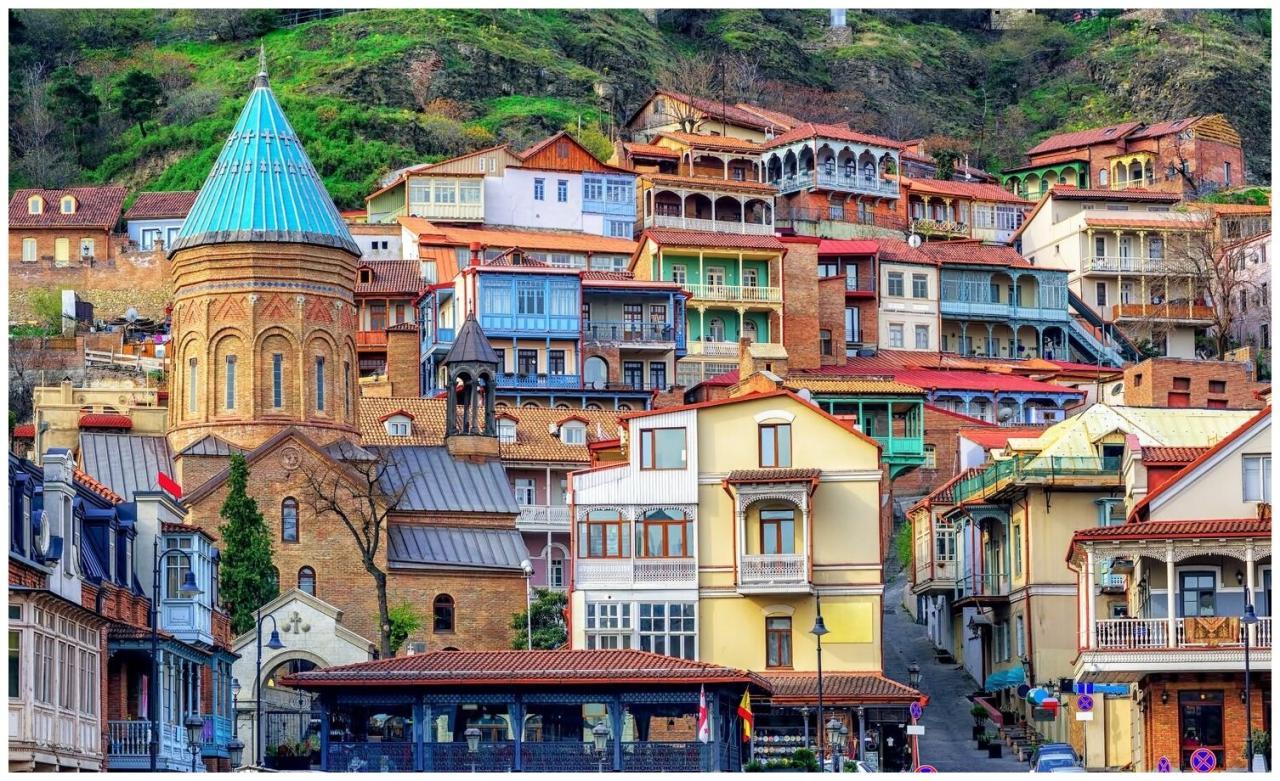 استمتع بالطبيعة الخلابة في باتومي، جورجيا استمتع بالطبيعة الخلابة في باتومي، جورجيا